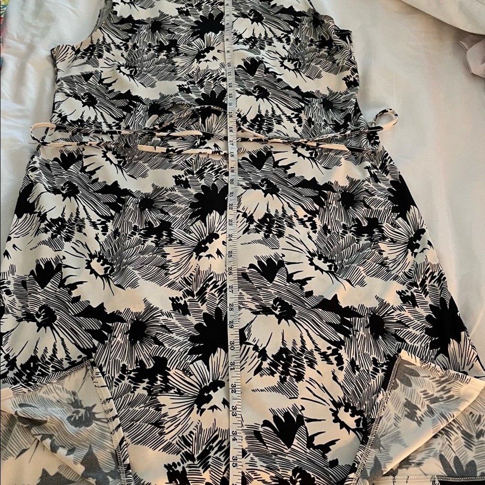 LOFT B&W Knit Sleeveless Dress Size L/10-12 - Picture 5 of 9